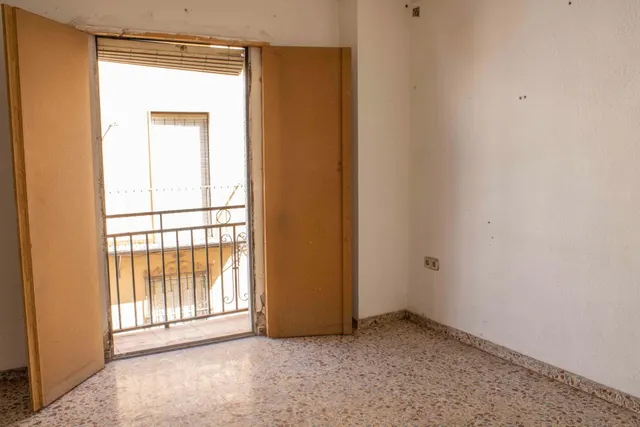 Venta de Vivienda + Plaza de Garaje en Torreo Del Campo, Jaén. — 10