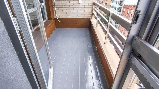 Amplio Piso en Alquiler con Terraza en La Creu del Grau, Val - foto 3