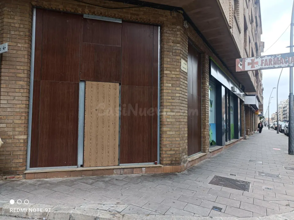 Local comercial 203m² en alquiler - Temple