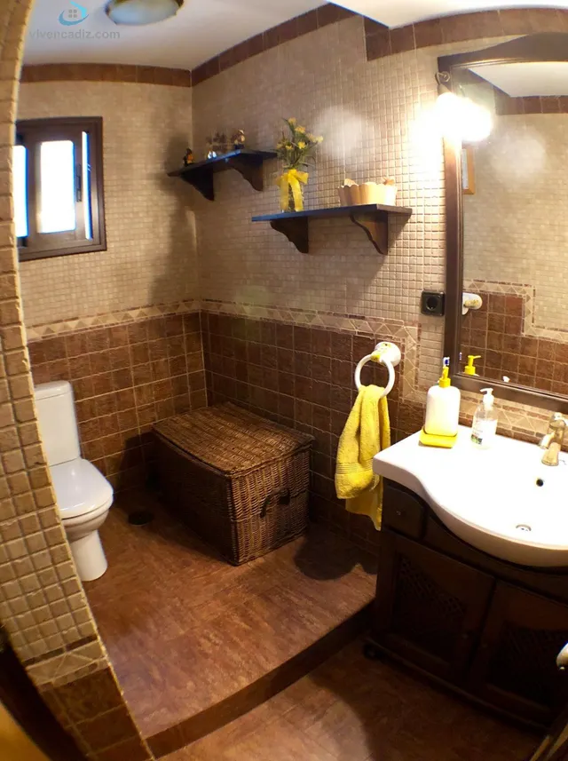 AMPLIA VIVIENDA CON ASCENSOR - ZONA CENTRO — 21