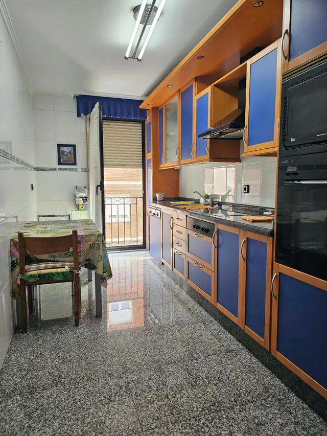 Espacioso Piso en el Corazón de Ponferrada por €156,000 — 24