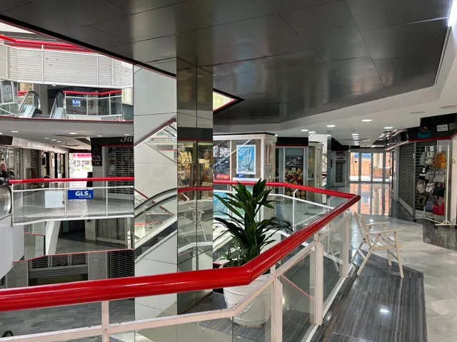 Local comercial en venta en el centro de Lloret de Mar. - foto 5