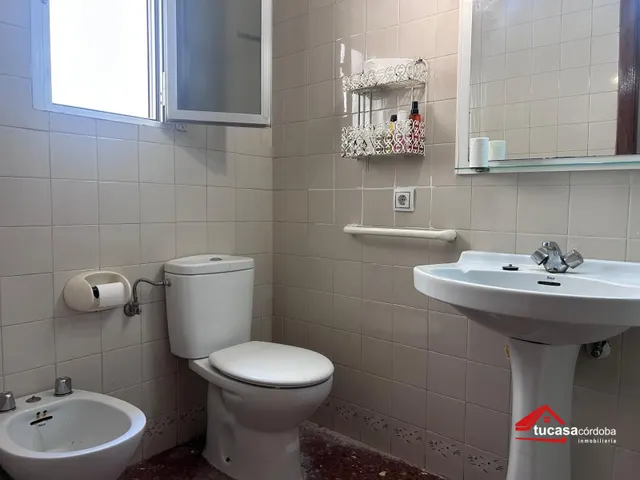 PISO EN VENTA EN SANTA ROSA – 4 DORMITORIOS, 2 BAÑOS Y TERRAZA — 9