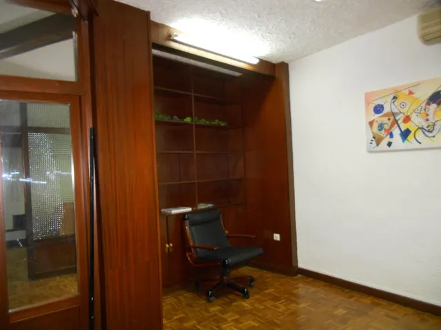 Se alquila oficina en zona Catedral — 6