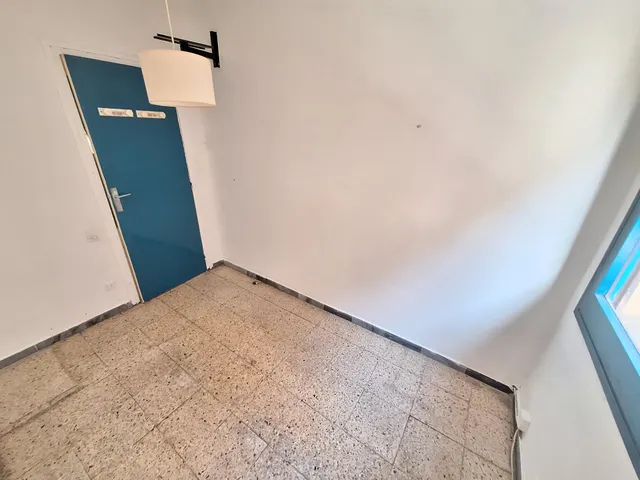 PIS  A VILANOVA DEL CAMÍ — 17