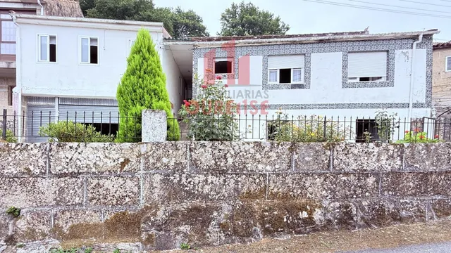VENTA CONJUNTA DE DOS CASAS EN NOGUEIRA DE RAMUÍN