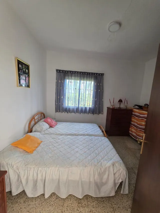 Casa con Piscina Privada y Amplias Posibilidades de Ampliación en Orihuela — 35