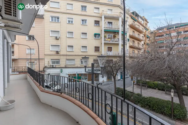 Exclusivo piso de lujo en pleno centro de Granada — 14