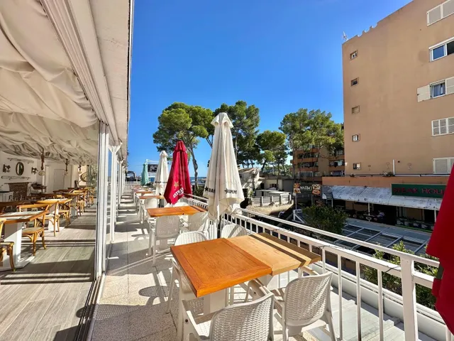 Traspaso de Restaurante en Actividad con Vista al Mar y Estu - foto 4
