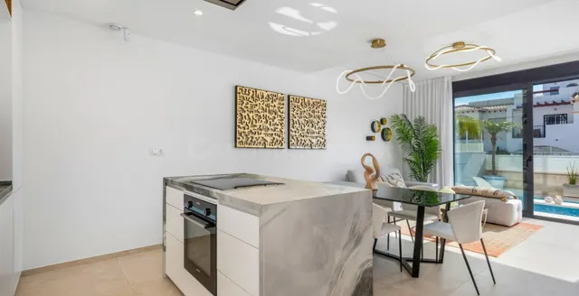 VILLA DE NUEVA CONSTRUCCIÓN EN VENTA EN PUNTA PRIMA - foto 3