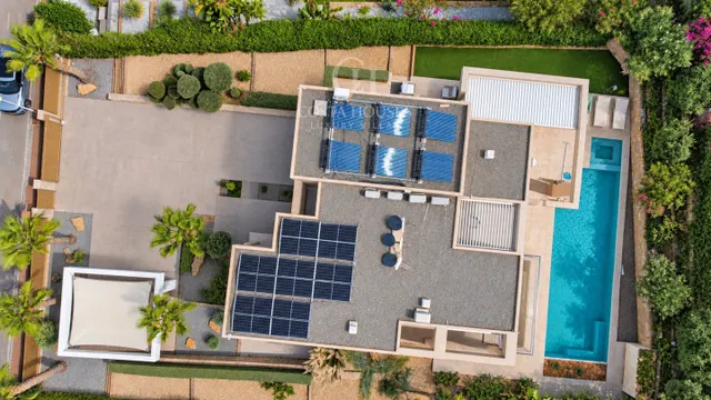 Villa vitalis · arquitectura, luz y bienestar privado frente al montgo javea — 15