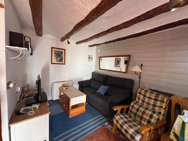 Encantadora casa reformada en Alfara de Carles — 3