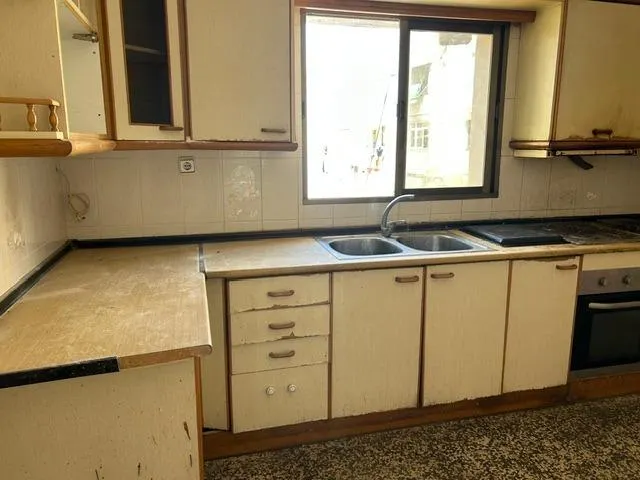 Ocasión .......piso para reformar en Torres de Cotillas !! — 11