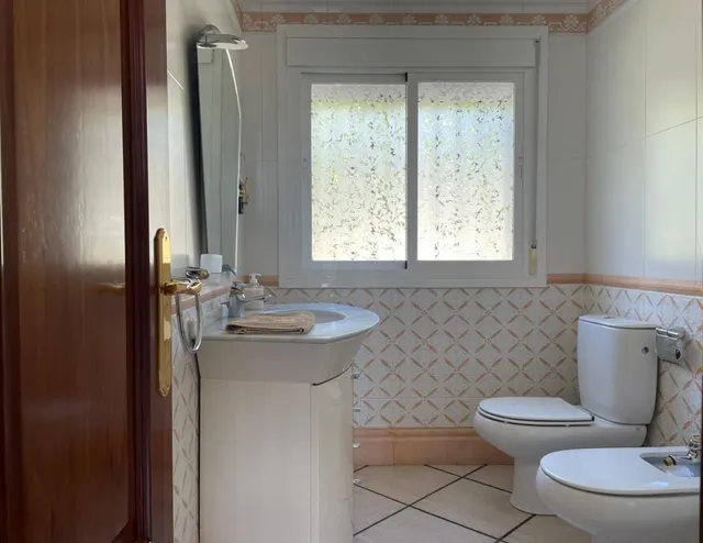 Preciosa casa en venta con piscina en Can Villalba — 35