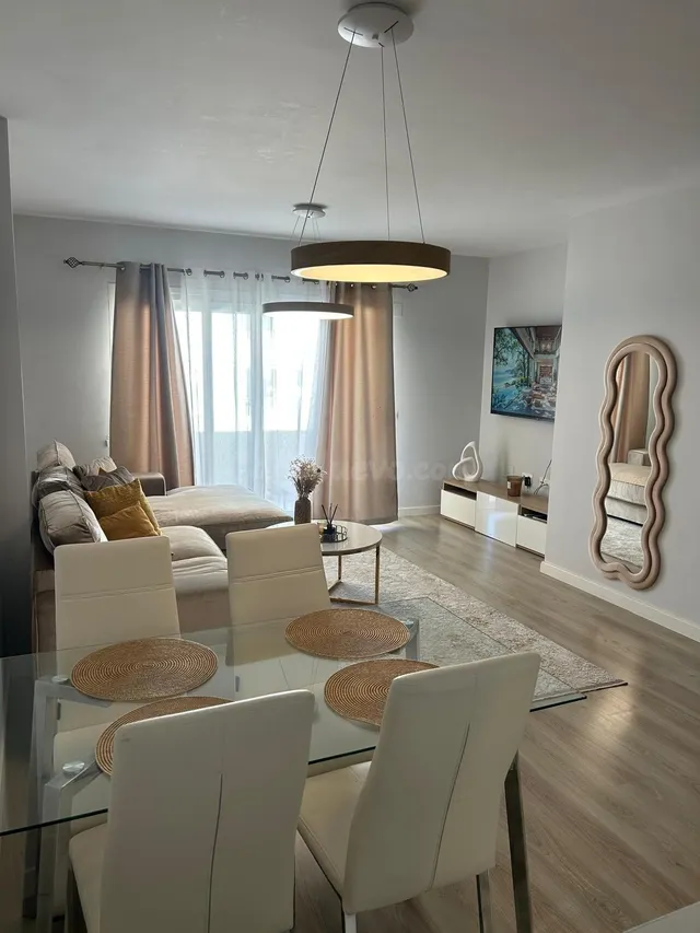 Moderno Apartamento de 3 Dormitorios en Alquiler Larga Tempo - foto 5