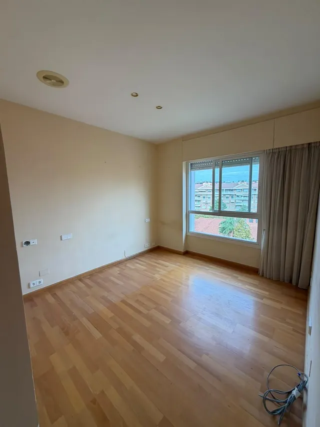 Magnifico piso en juan carlos i — 29