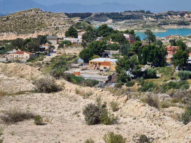 Parcela en el Pantano de Crevillent - foto 4