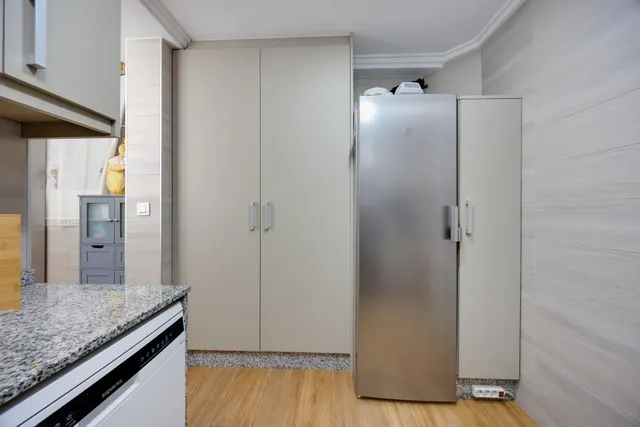 Apartamento reformado de 3 dormitorios y 2 baños a escasos 75 metros de la playa del acequión — 16