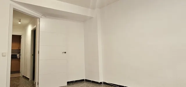 Acogedor Piso en Venta en San Blas, Alicante por €159,000 — 26