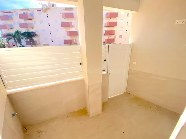 ️Apartamento de obra nueva en primera línea de playa con vis - foto 4