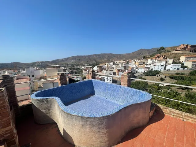 Casa 3 habitaciones 76m² en venta - Centro - foto 2