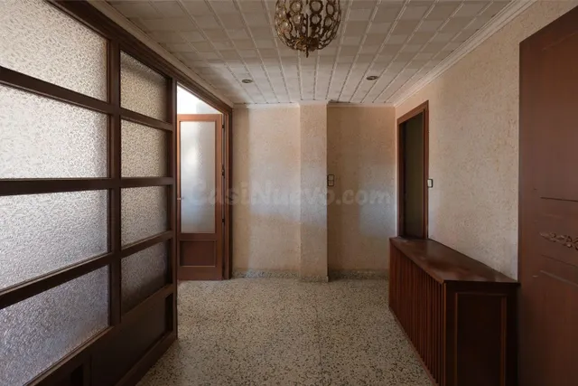 AMPLIA VIVIENDA DE 4 DORMITORIOS - foto 3