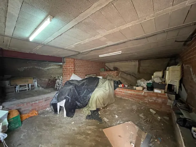 EXCLUSICA CASA EN ALDEA DEL CANO CON 8000 METROS DE PARCELA — 34