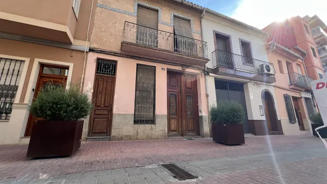 🏡 Oportunidad única en el corazón del casco antiguo de Silla 🏡 — 20