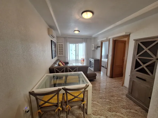 Acogedor Apartamento en Torrevieja, Ideal para Vivir — 11