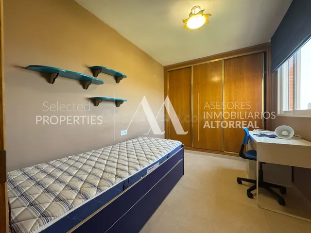 VENTA ALTORREAL PISO ESQUINA CON GRAN TERRAZA , GIMNASIO , S - foto 5
