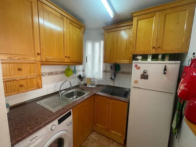Apartamento con garaje y piscina en el centro de Torrevieja — 15