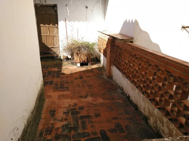CASA CON EXCELENTE ubicación DE DOS ALTURAS Y CÁMARAS — 16