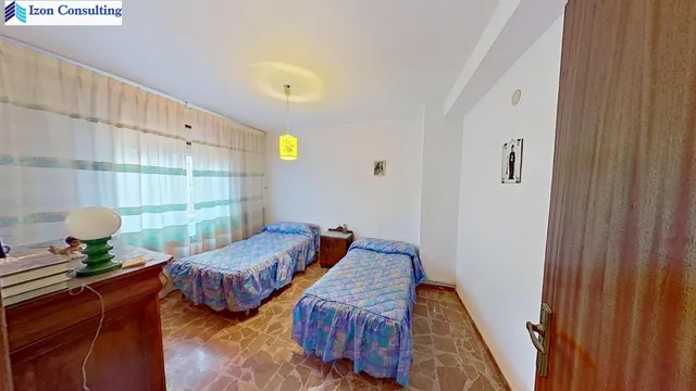 AMPLIA CASA EN TOBARRA CON 4 habitaciones , PATIO Y GARAJE — 17