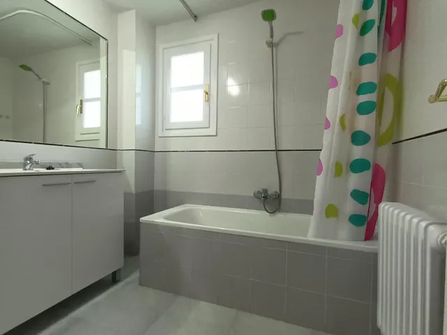 VILLA DE LOS CIPRESES - Exclusiva villa independiente con piscina privada en Villas Blancas (Albolote – Granada) — 42