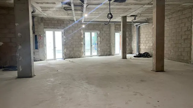 Local comercial 237m² en alquiler - Avda. Marítima - foto 5