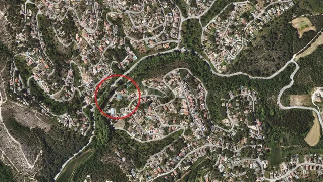 Venta de un terreno urbano , apto para edificacion de vivien