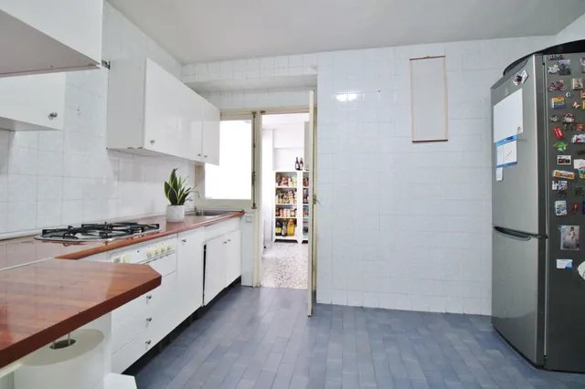 ¡Oportunidad única de inversión en Alicante! Piso en venta en Pinoso, 9 – 1º Izquierda — 3