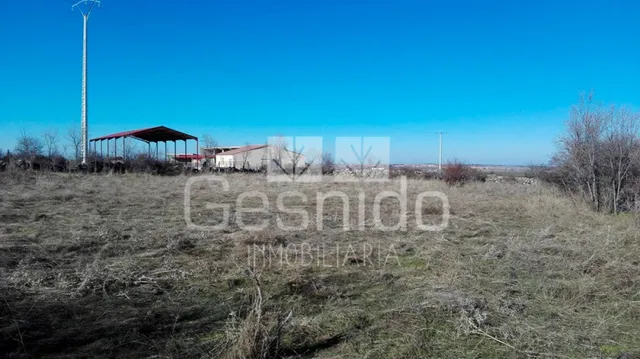 FINCA RÚSTICA en VENTA de 2.360m2 en TORRECABALLEROS - SEGOV - foto 3