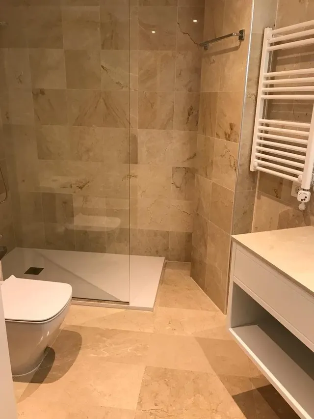 Piso a estrenar con terraza de 40 m2, parking y piscina en calle peatonal Nuredduna – Palma. — 10
