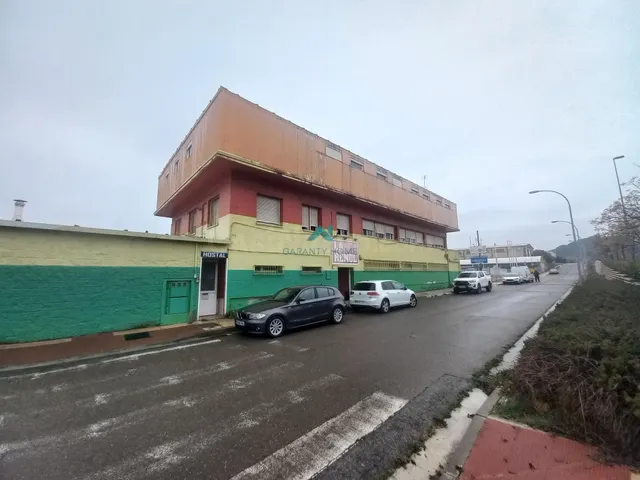 Oportunidad de Inversión: Hostal en Venta en Tudela — 3