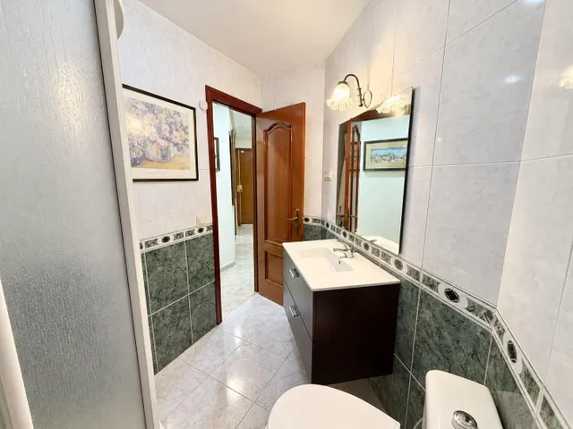 Céntrico piso en Almería — 11