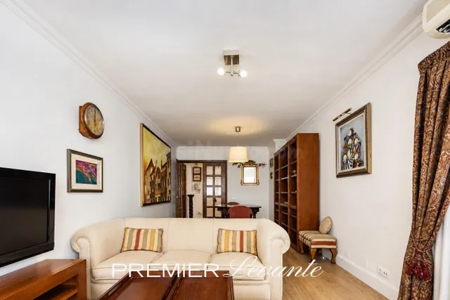 Amplia vivienda en el centro de Alicante, junto a Renfe, Luc - foto 3