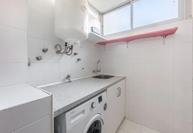 Vivienda con terraza y vistas al mar en Avenida de las Gaviotas, Fuengirola — 15