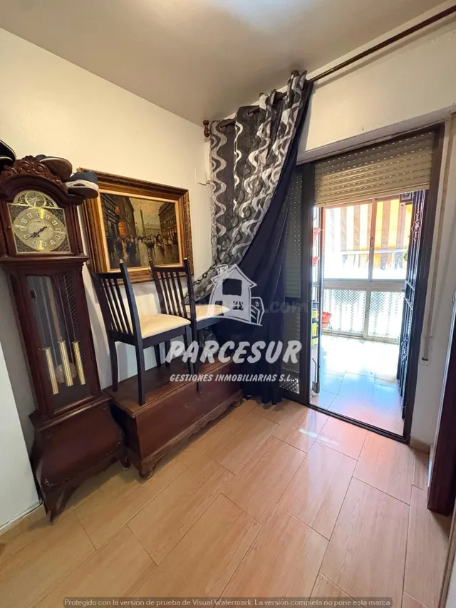 Apartamento de 90 m2 muy luminoso con ascensor, terraza, azo - foto 3