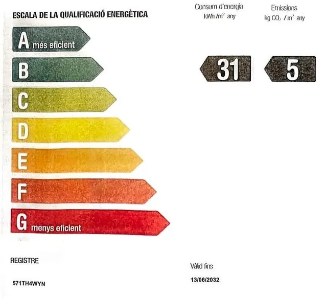 Vivir frente al mediterráneo: exclusivo piso en primera línea de mar en calafell — 33