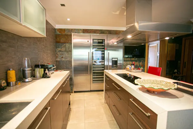 Precioso y lujoso apartamento con vistas al mar en Monte paraíso, en la Milla de Oro. Marbella — 37