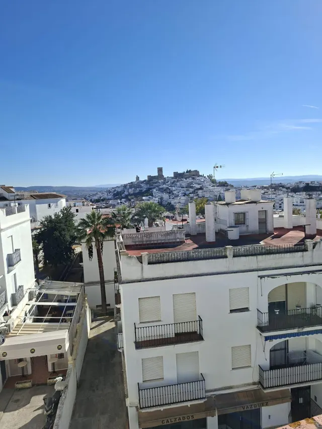 🏠 Piso en Venta en Arcos de la Frontera — 3 Dormitorios | 135.000 € — 6