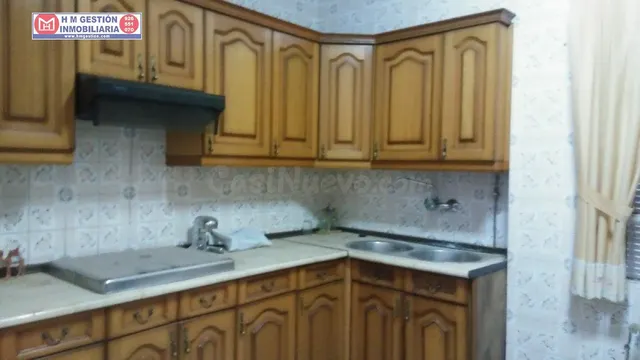 CASA DE PUEBLO EN ZONA CENTRO - foto 2