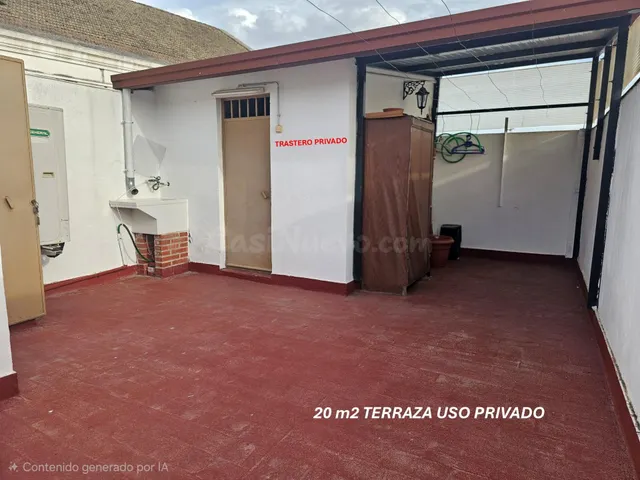 Piso de 4 dormitorios con plaza de garaje en San Basilio, con terraza de 20 m2 anexa al trastero en la cubierta. — 4