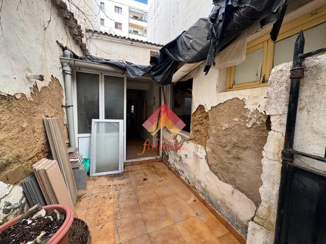 Estupenda casa para reformar en pleno centro — 16
